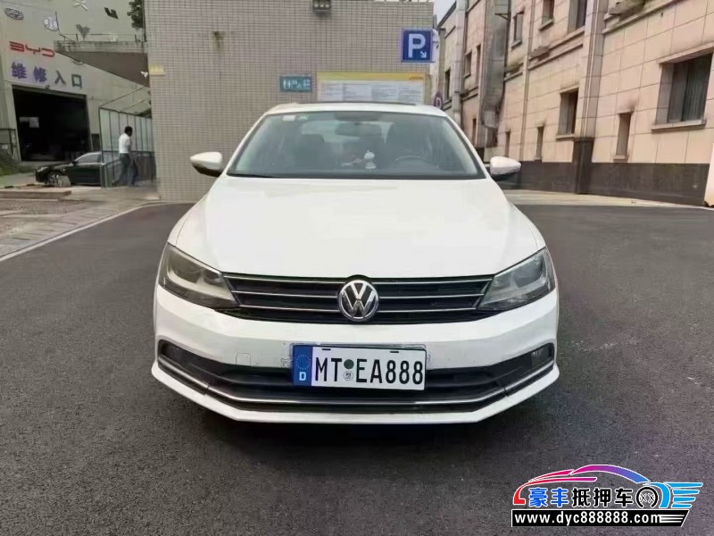 抵押车出售16年大众速腾轿车