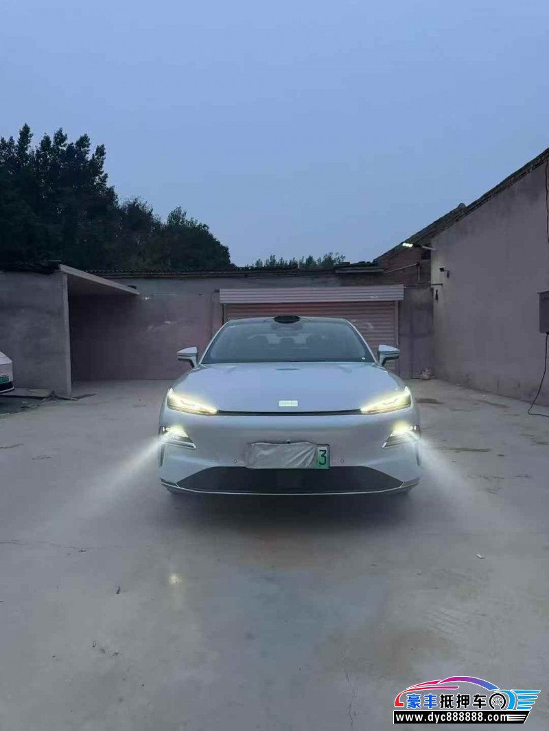 抵押车出售26年吉利银河轿车