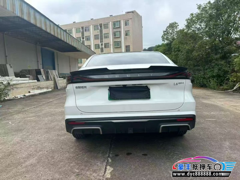 25年吉利银河L6轿车抵押车出售