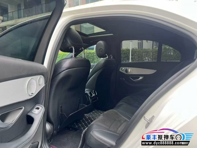 20年奔驰C轿车抵押车出售