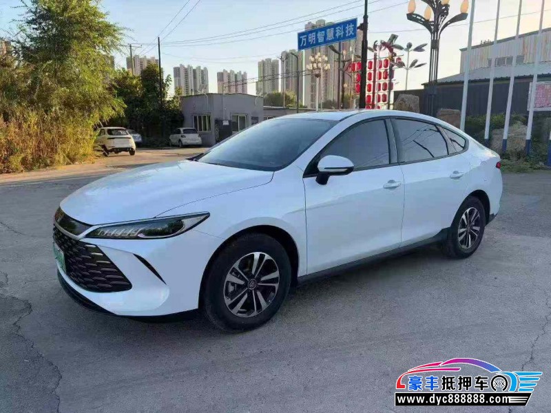 26年比亚迪秦轿车抵押车出售