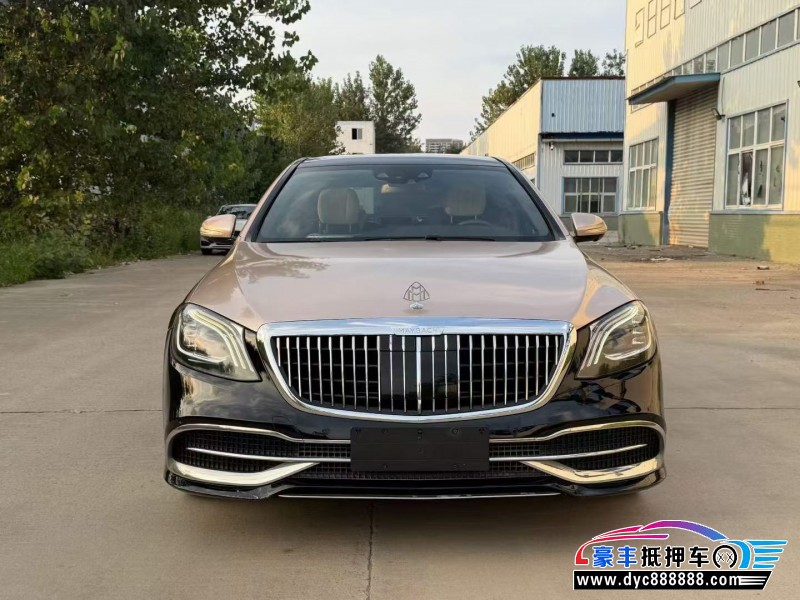 抵押车出售15年奔驰迈巴赫S级轿车