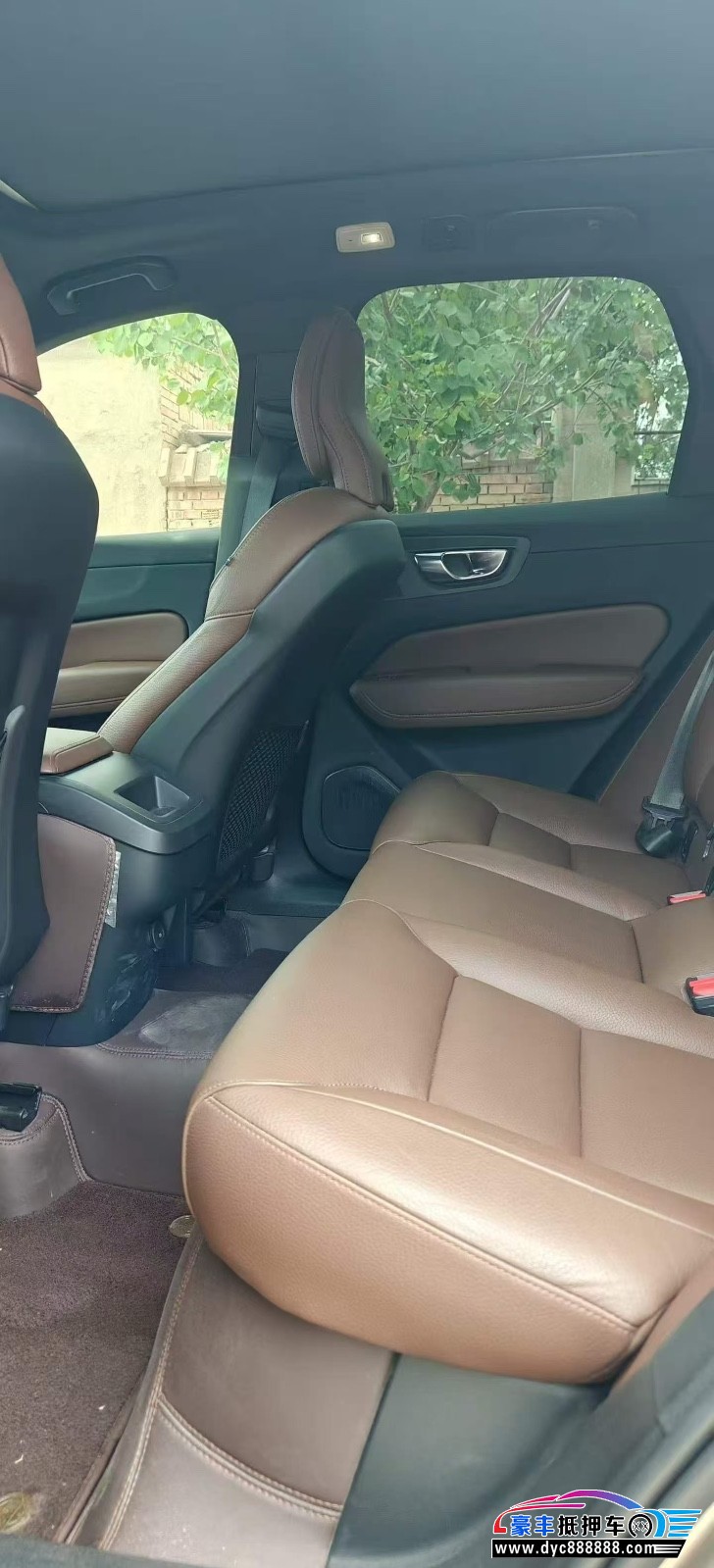 24年沃尔沃XC60SUV抵押车出售