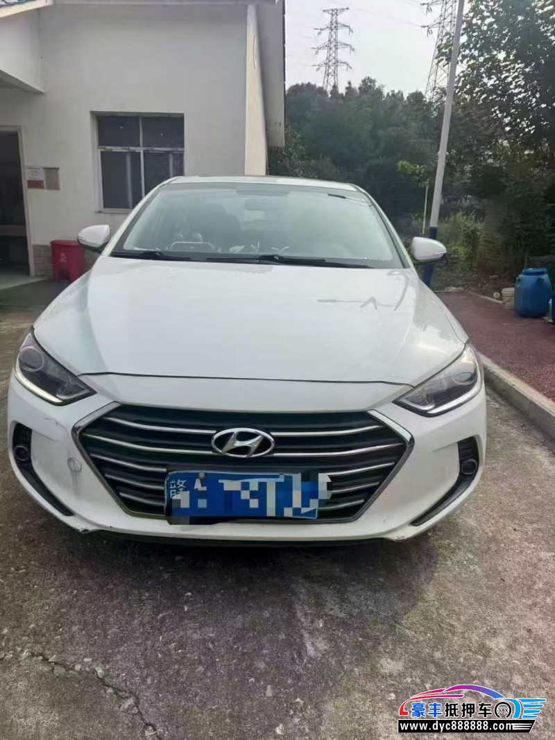 抵押车出售18年现代领动轿车