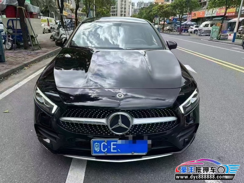 23年奔驰A轿车抵押车出售