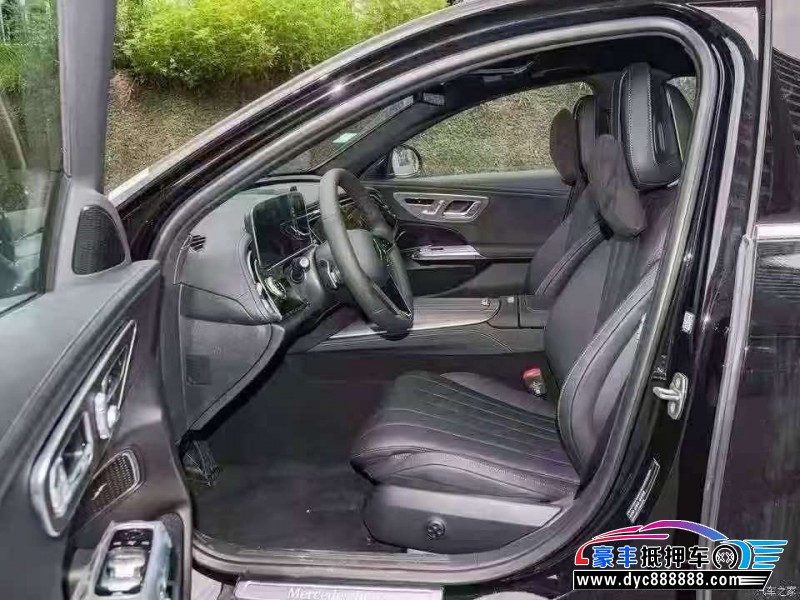 25年奔驰E轿车抵押车出售