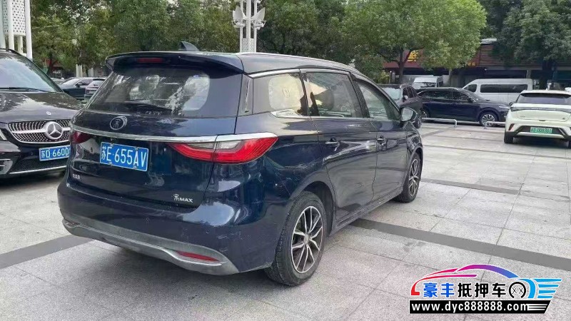 19年比亚迪宋轿车抵押车出售
