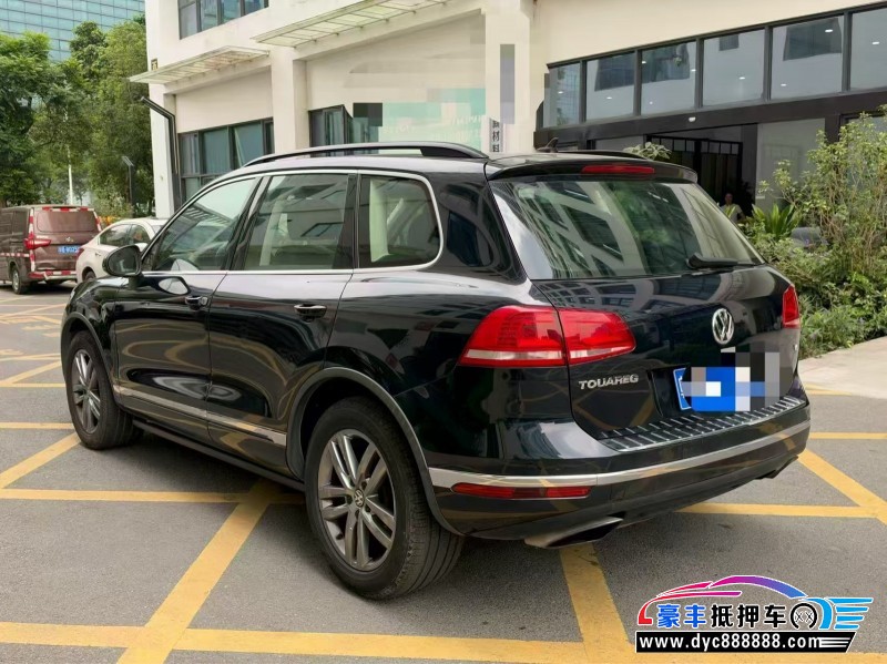 18年大众途锐轿车抵押车出售
