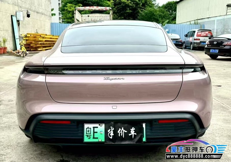 24年保时捷TaYcan轿车抵押车出售