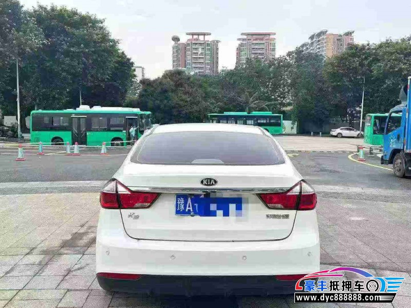 18年起亚K3轿车抵押车出售
