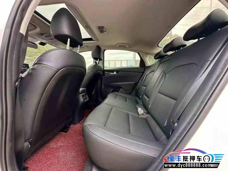 21年起亚K3轿车抵押车出售