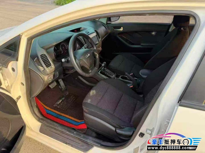 16年起亚K3轿车抵押车出售