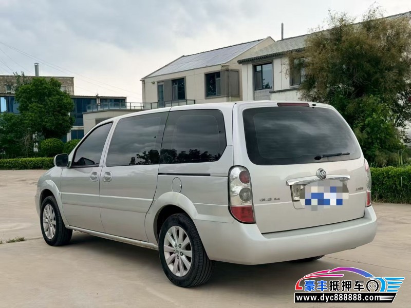 16年别克GL8轿车抵押车出售