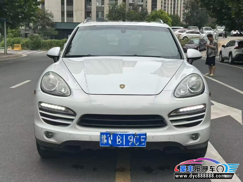 14年保时捷卡宴轿车抵押车出售