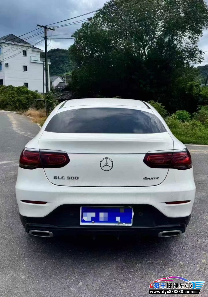 22年奔驰GLC轿车抵押车出售