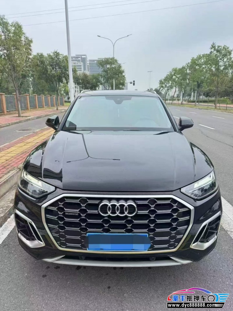 22年奥迪Q5轿车抵押车出售