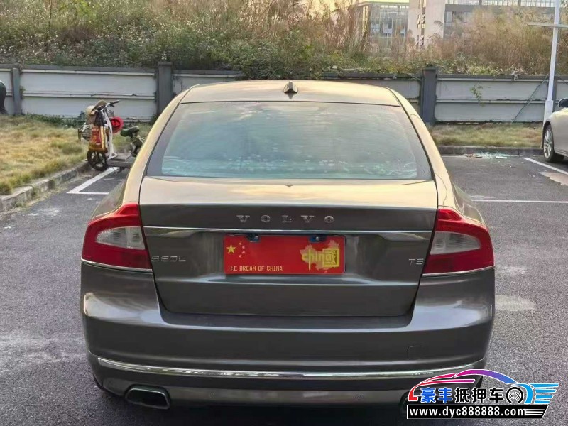16年沃尔沃S80轿车抵押车出售