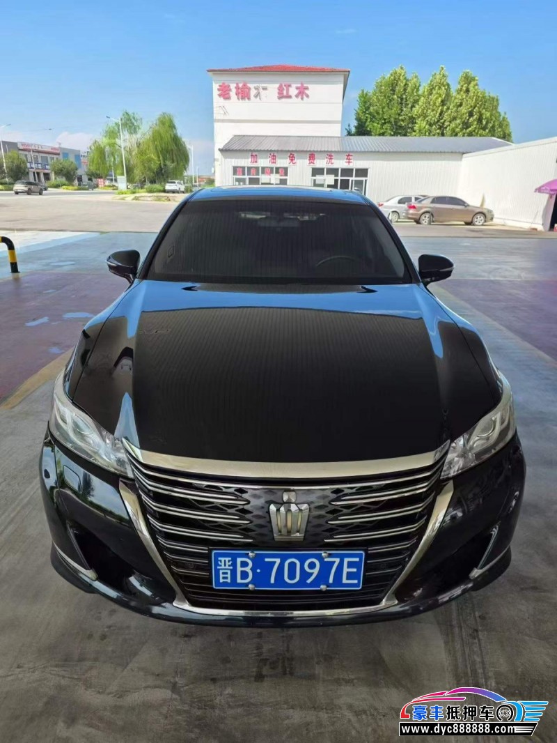 抵押车出售19年丰田皇冠轿车