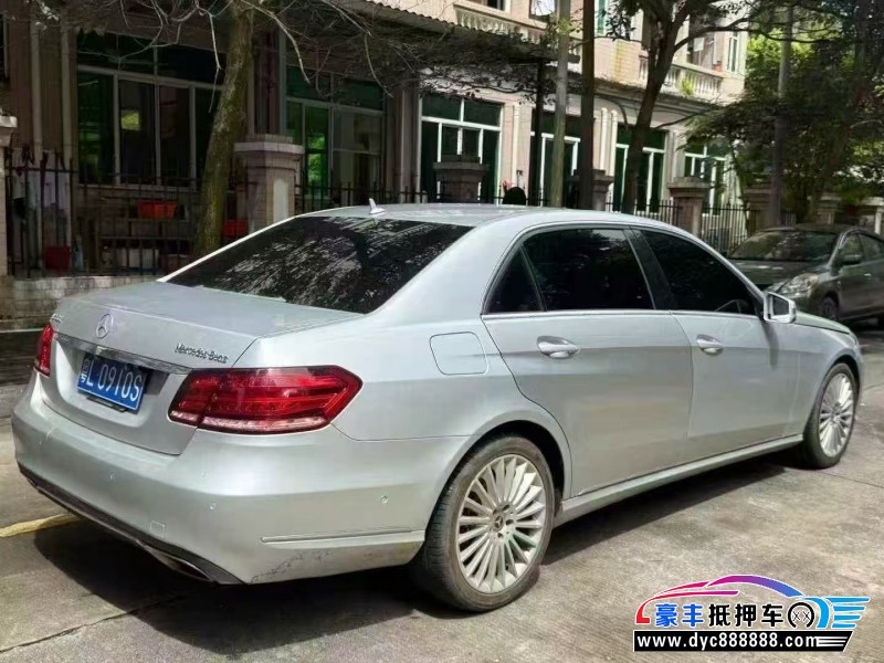 15年奔驰E轿车抵押车出售