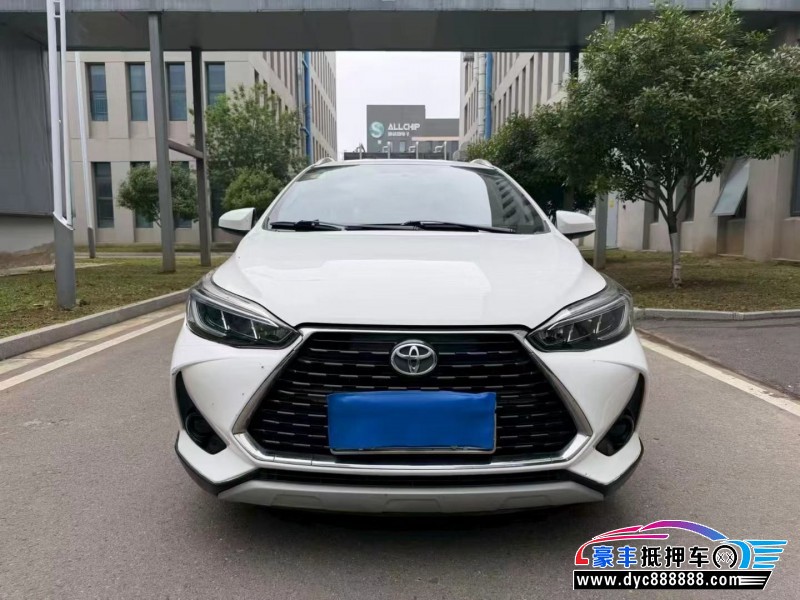 抵押车出售20年丰田YARiS L 致炫轿车