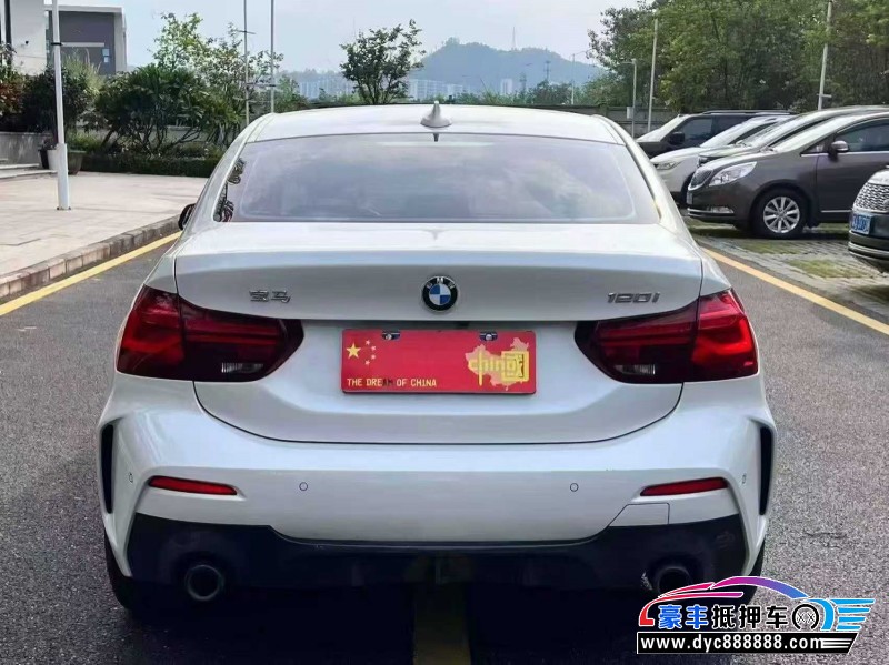 23年宝马1系轿车抵押车出售