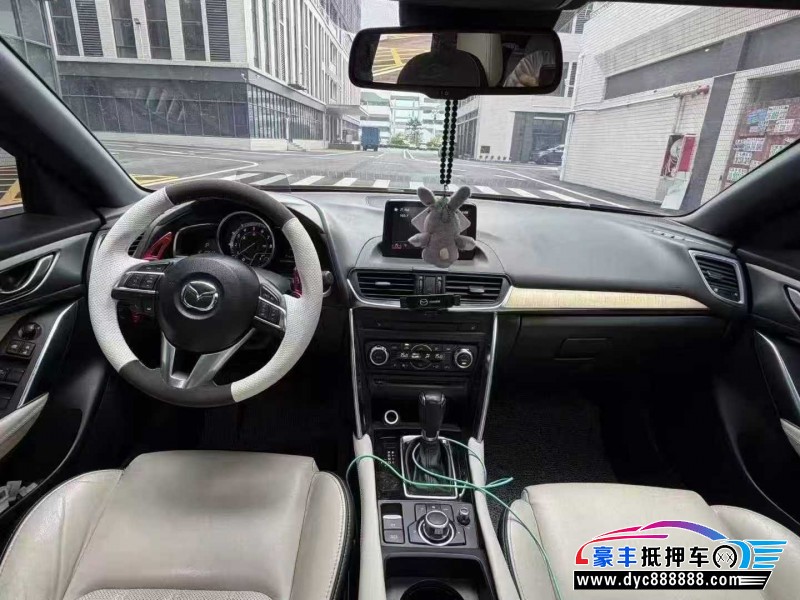 16年马自达CX-4轿车抵押车出售