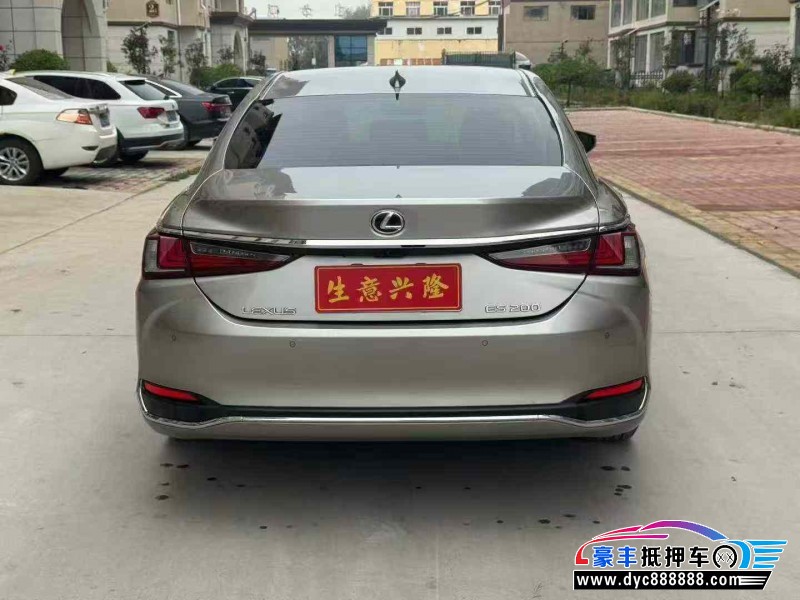 23年雷克萨斯ES轿车抵押车出售