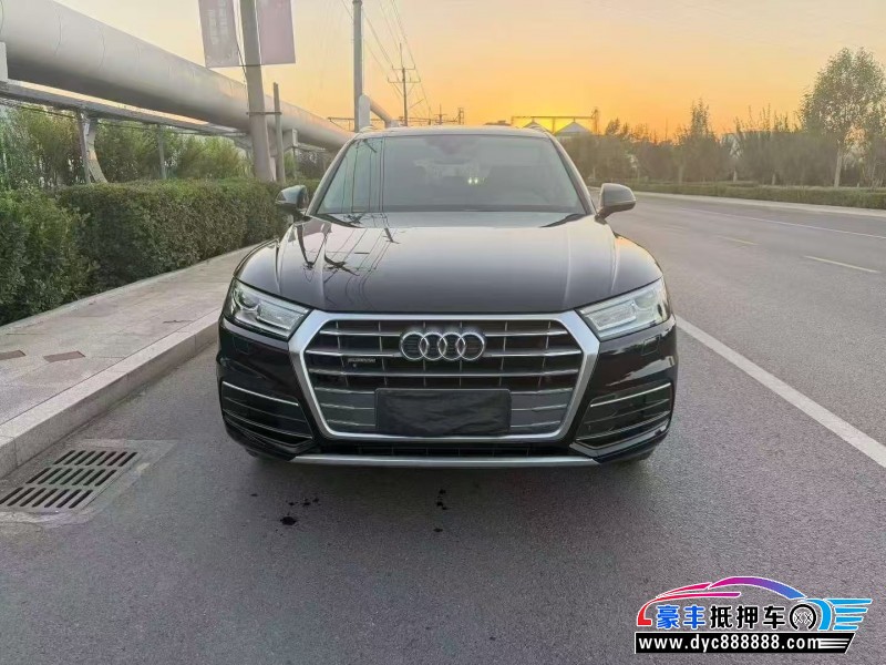 抵押车出售19年奥迪Q5轿车