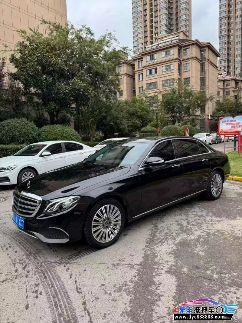20年奔驰E轿车抵押车出售