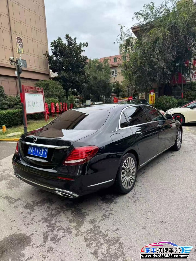 20年奔驰E轿车抵押车出售