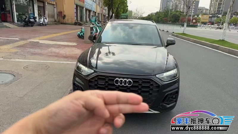 抵押车出售25年奥迪Q5轿车