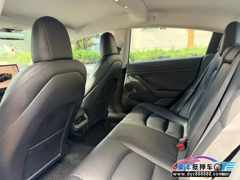 22年特斯拉Model YSUV抵押车出售