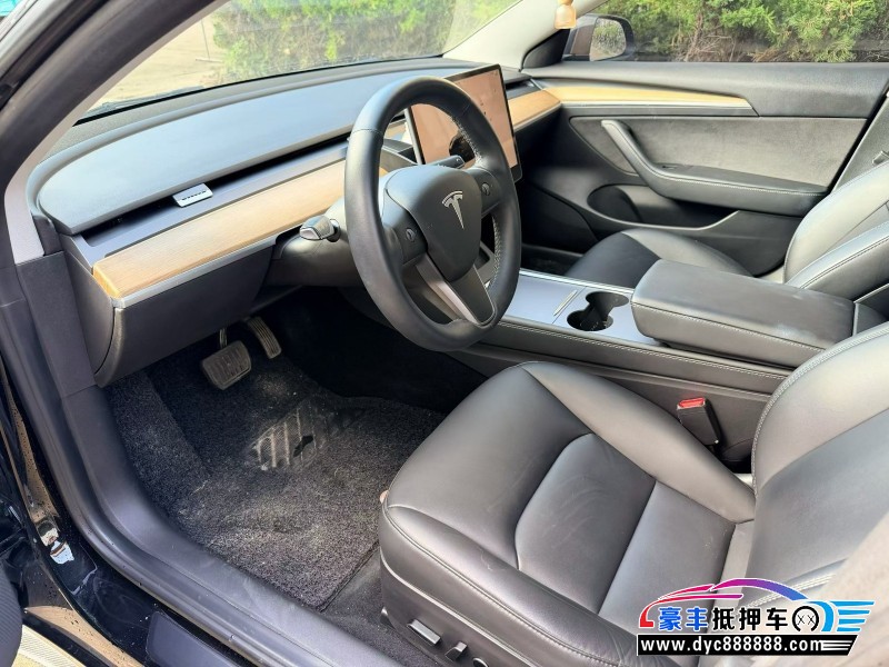 22年特斯拉Model YSUV抵押车出售