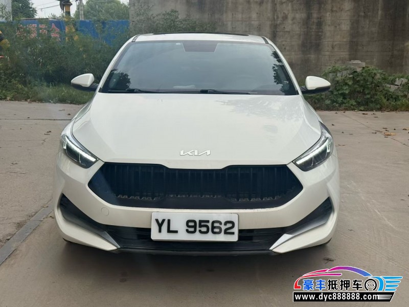 抵押车出售21年起亚K3轿车