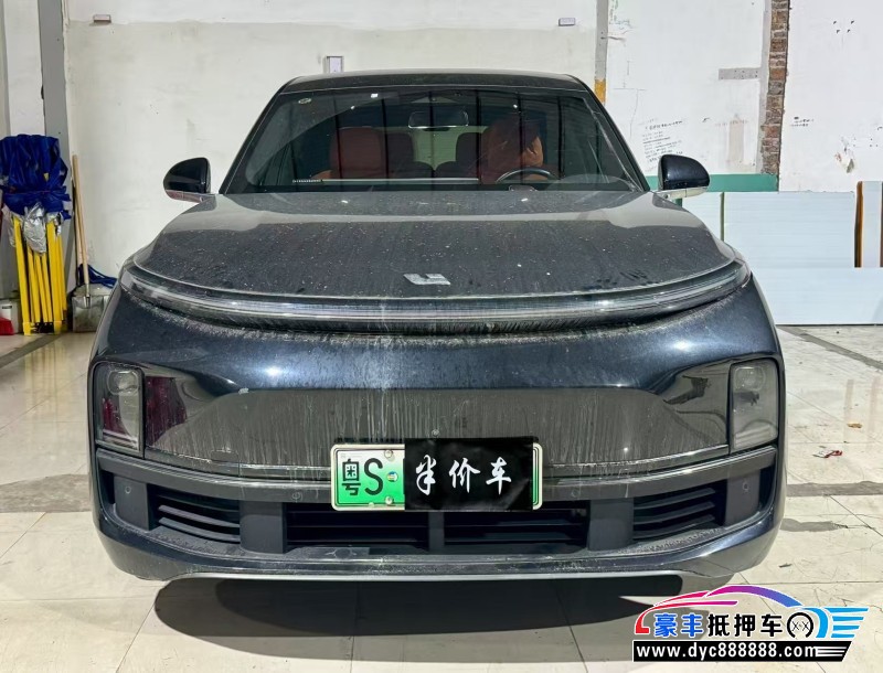 23年理想L8轿车抵押车出售