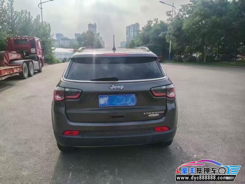 17年Jeep指南者轿车抵押车出售