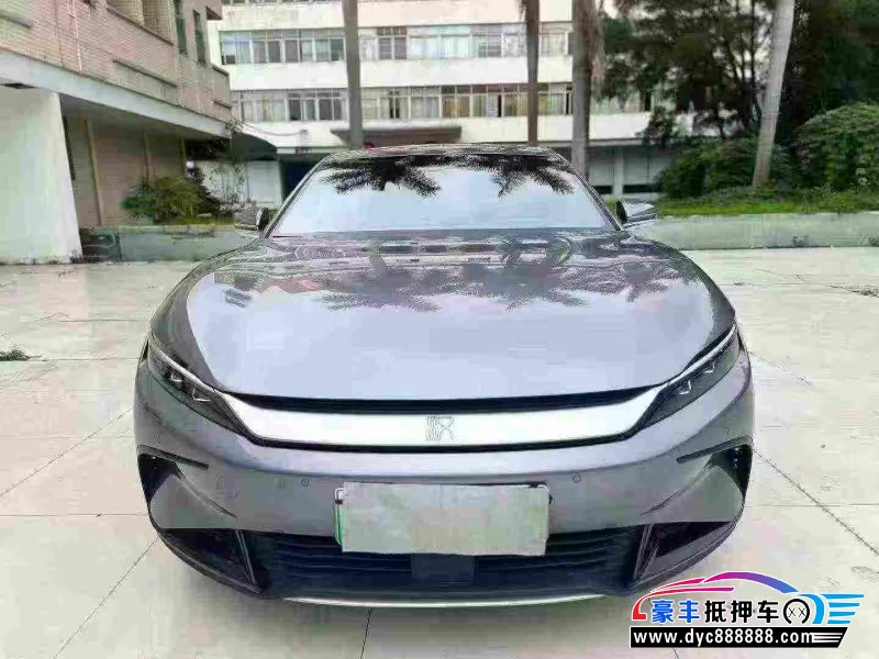 抵押车出售22年比亚迪汉轿车