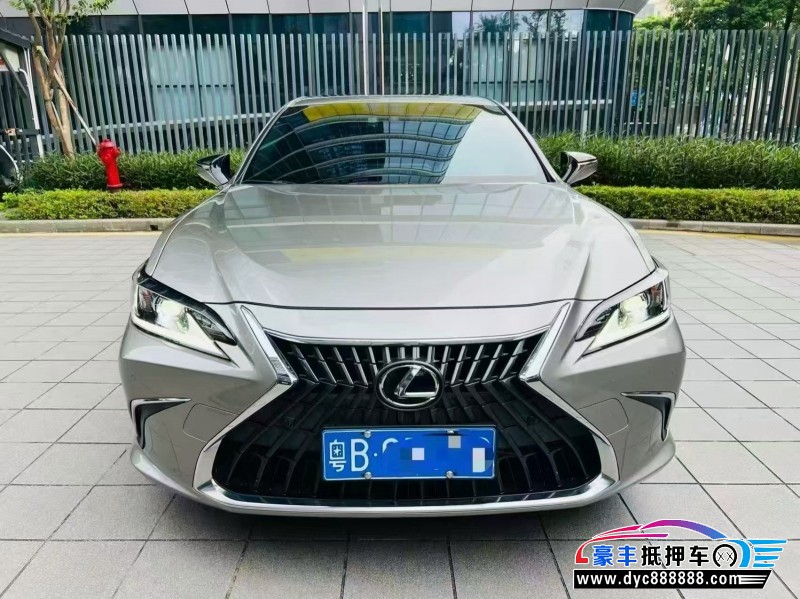 21年雷克萨斯ES轿车抵押车出售