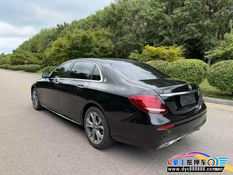 20年奔驰E轿车抵押车出售