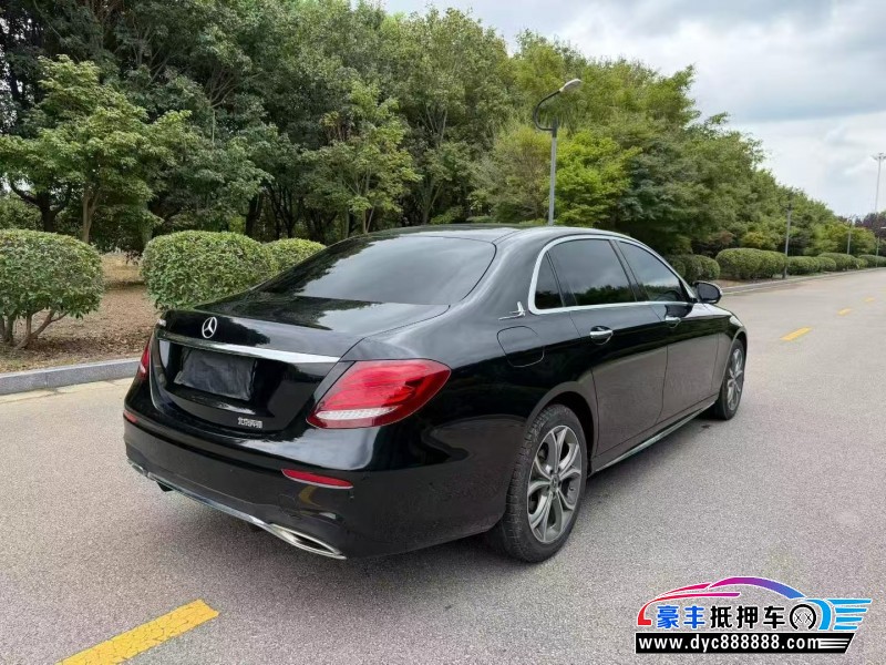 20年奔驰E轿车抵押车出售