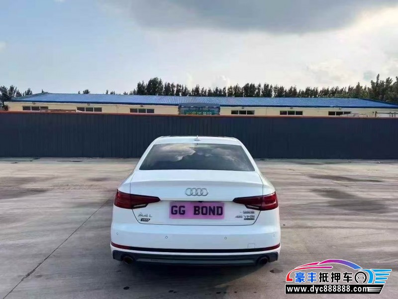 18年奥迪A4轿车抵押车出售