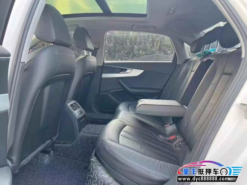 18年奥迪A4轿车抵押车出售