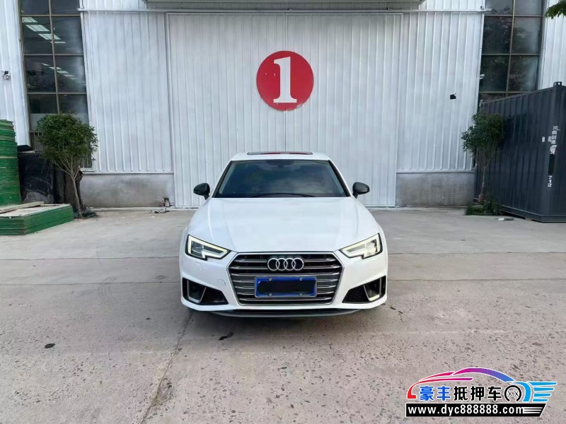 抵押车出售18年奥迪A4轿车