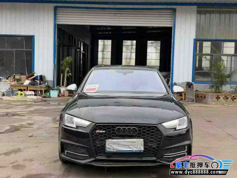 抵押车出售19年奥迪A4轿车
