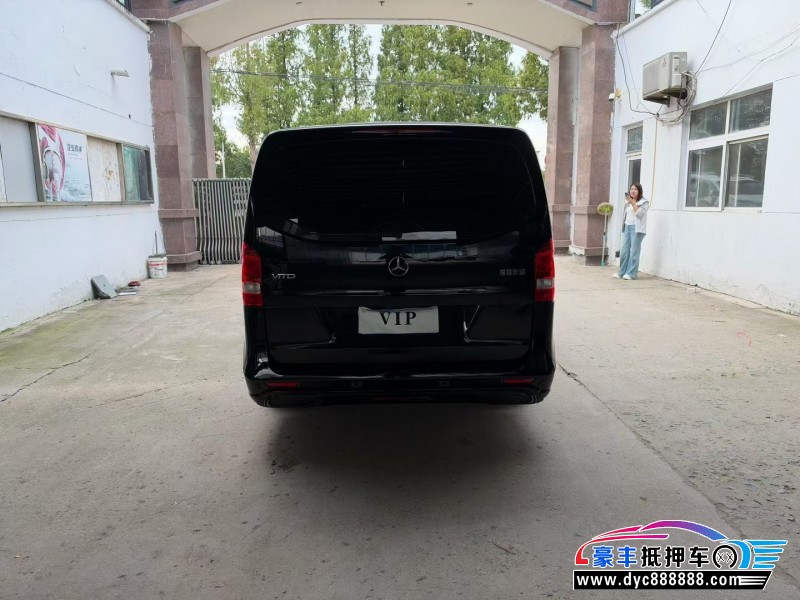 23年奔驰威霆MPV抵押车出售