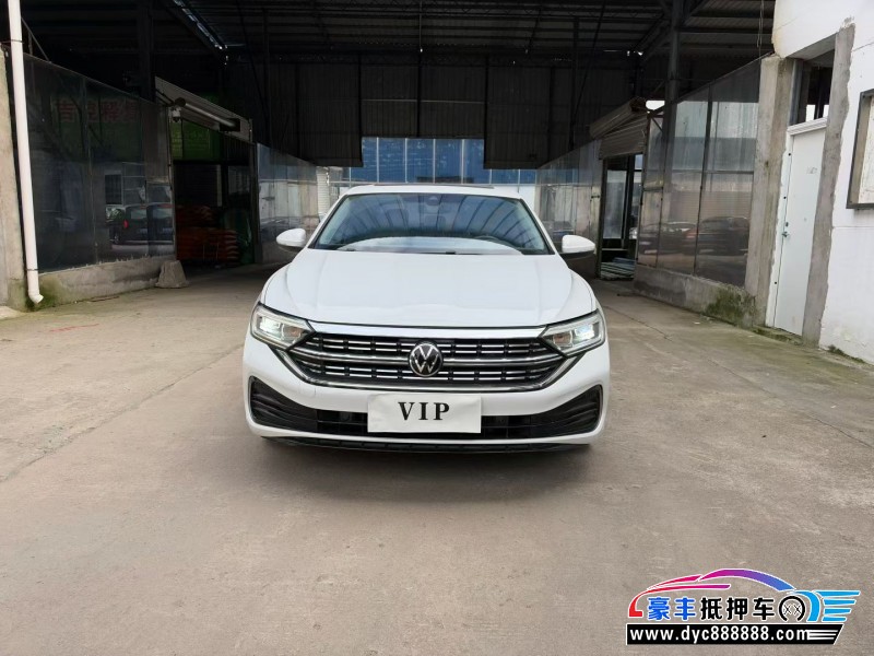 抵押车出售22年大众速腾轿车