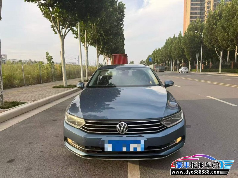 抵押车出售18年大众迈腾轿车