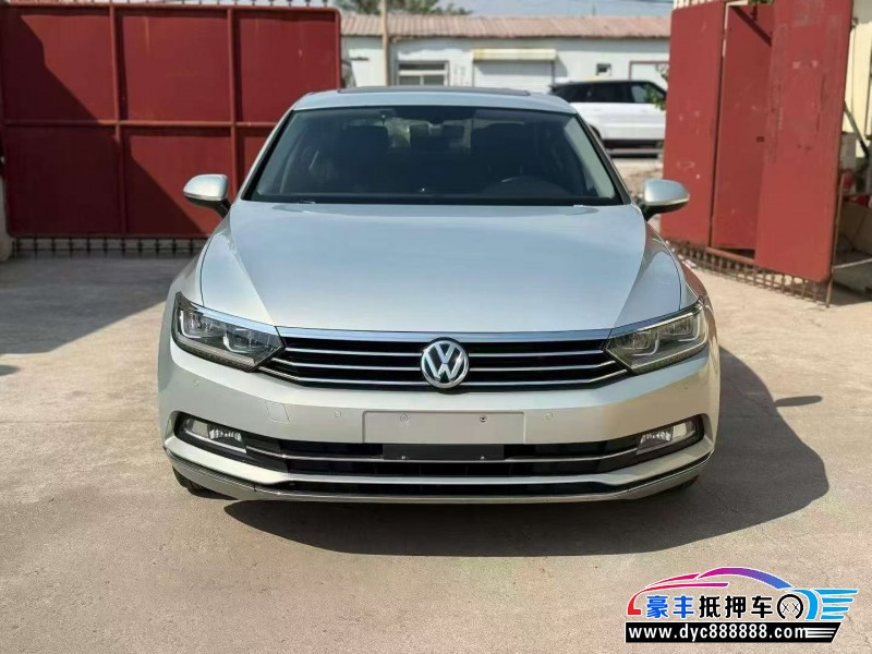 抵押车出售18年大众迈腾轿车