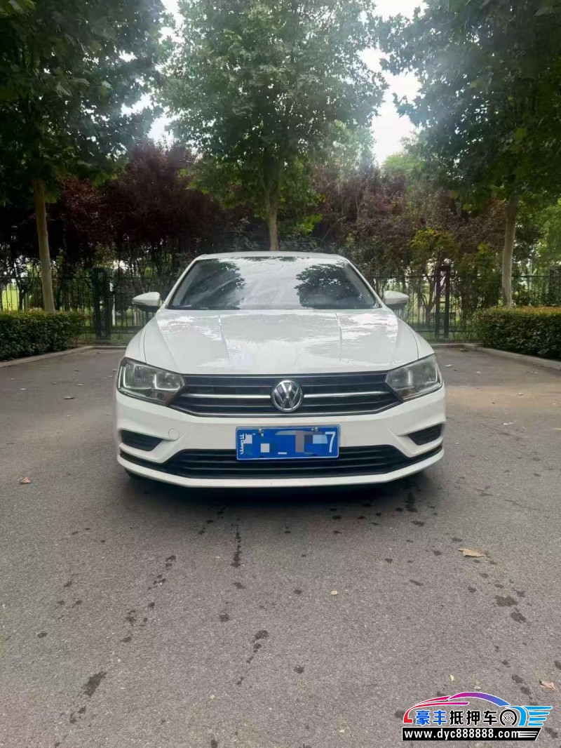 抵押车出售21年大众宝来轿车