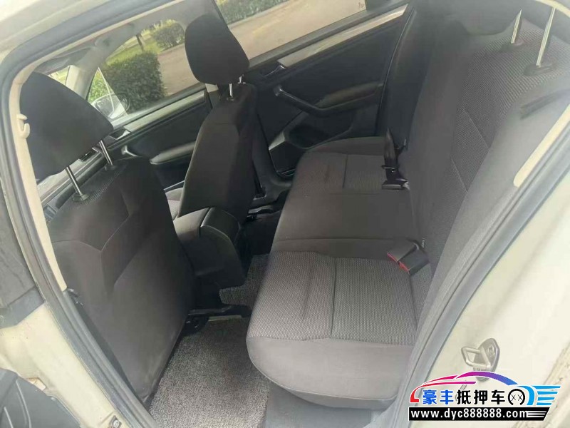 21年大众宝来轿车抵押车出售